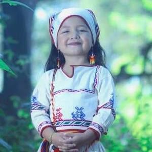 Meet your Posher, Angelica